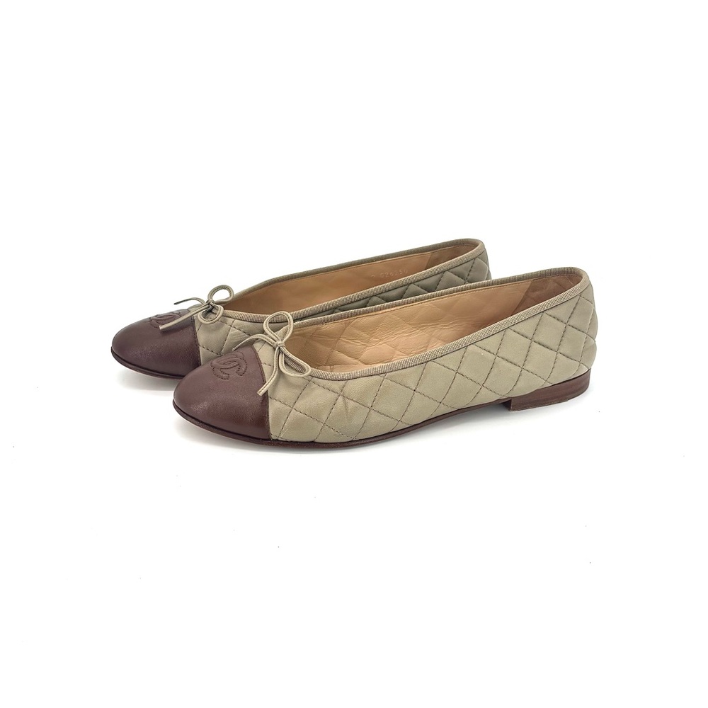 Chanel CC Cap Toe Bow Quilted Two Tone Taupe Brown Leather Ballerina Flats 41